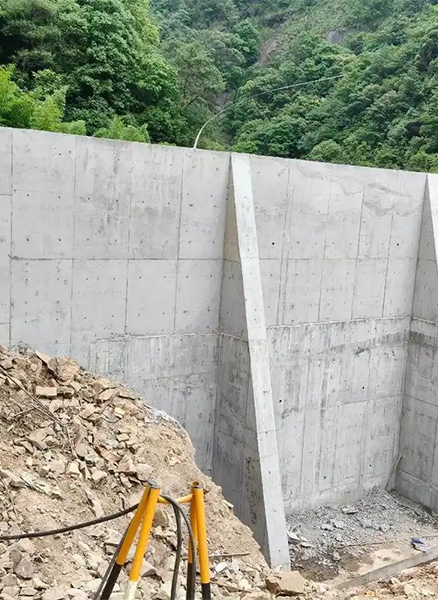 天津静海县重力式挡土墙